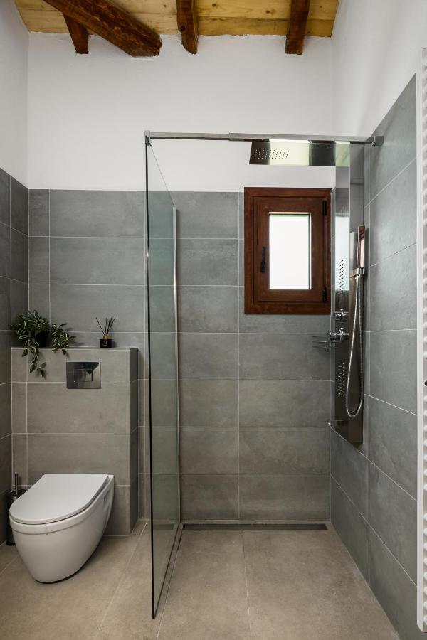 Eloise Apartments Ágios Matthaíos Kültér fotó